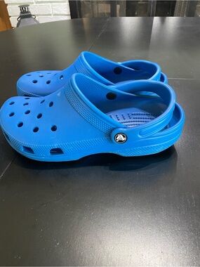 Crocs bright blue Classic Clogs waterproof slides shoes unisex M7 W9 adult